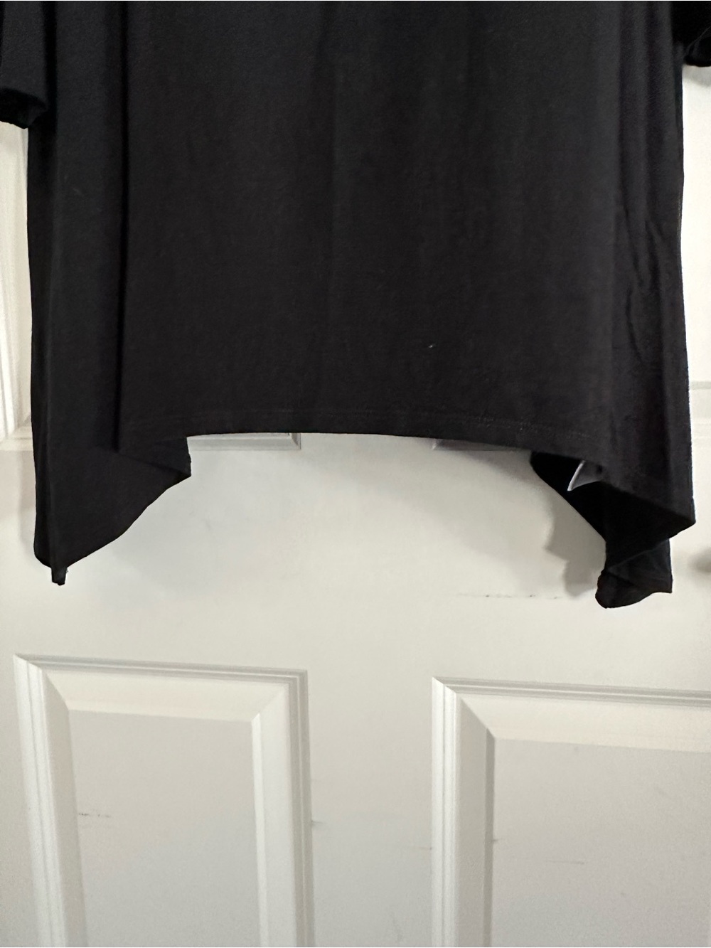 Cable & Gauge Black w/ White Zip Trim Hi-Low Tunic Top, 2X EUC - Picture 8 of 10
